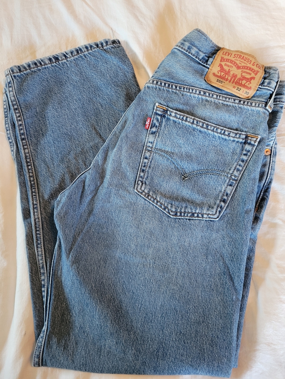 Levi’s 555 Relaxed Straight Jeans Men’s W32 L30 Medium Wash Classic Denim - Picture 2 of 13